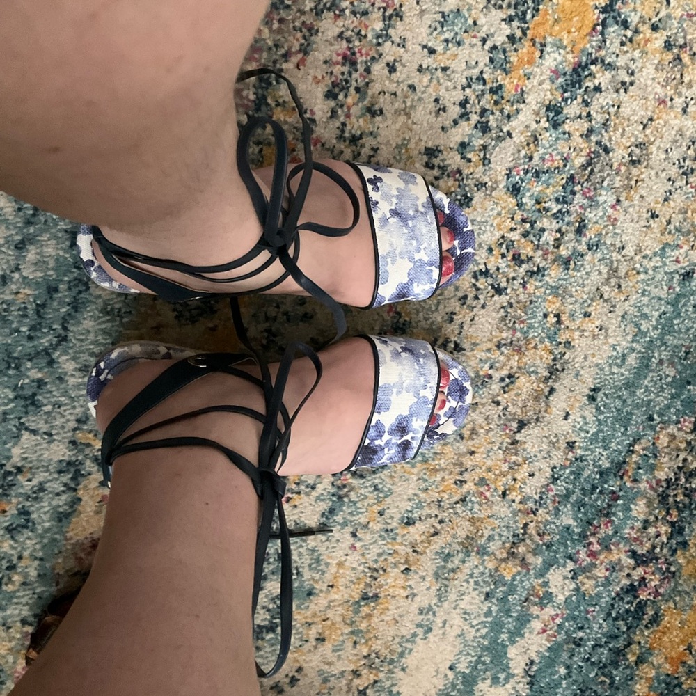 Floral Lace-Up Women's Shoes